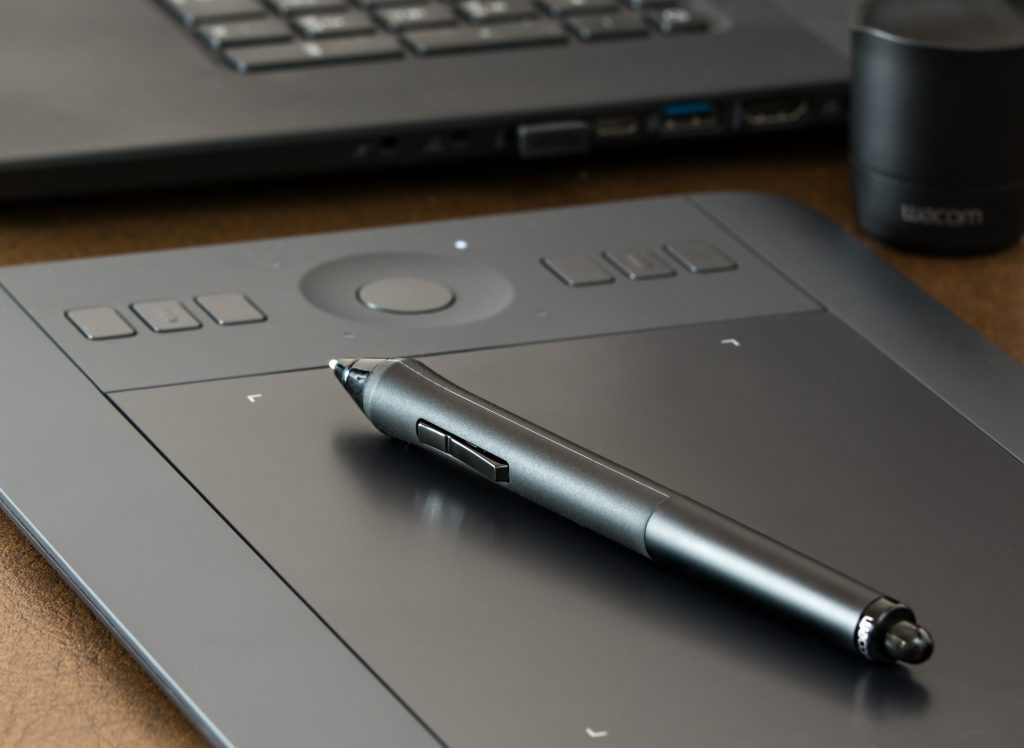 graphic design tablet and pen